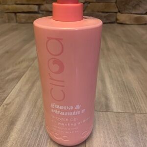 Ciroa Guave & Vitamin E shower gel + hydrating actives